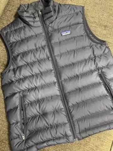 Patagonia 다운 베스트 블랙 BOYS M 사이즈