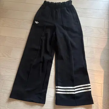 아디다스 오리지널스 와이드 팬츠 아디컬러 NEUCLASSICS