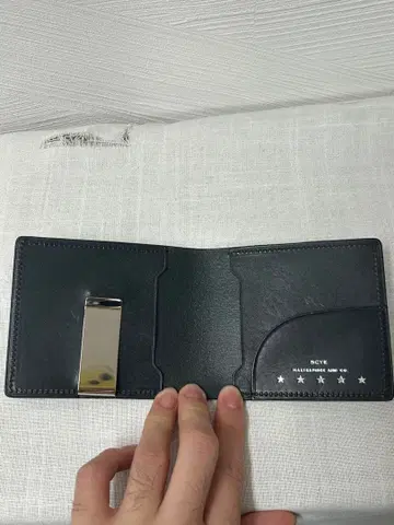 ST-122 SCYE 블랙 가죽 머니클립