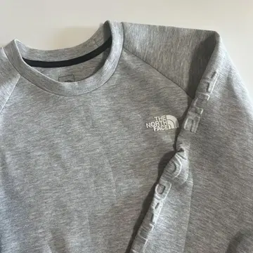 THE NORTH FACE 그레이 맨투맨 트레이닝복