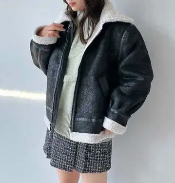페이크 무스탕 자켓