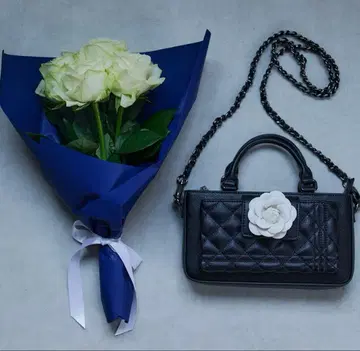 Riu Rose phone bag 로즈폰백