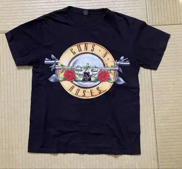 GUNS N' ROSES 건즈 앤 로지즈 T셔츠 M 사이즈 블랙
