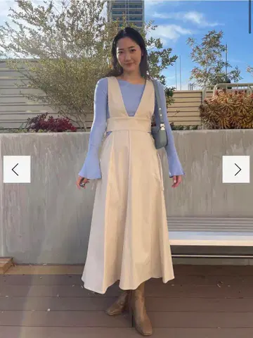 러그나무 문 사이드 컷 점퍼 스커트 새상품급