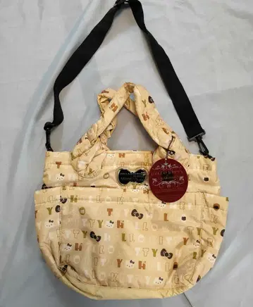 HELLO KITTY DEARISIMO 콜라보 백