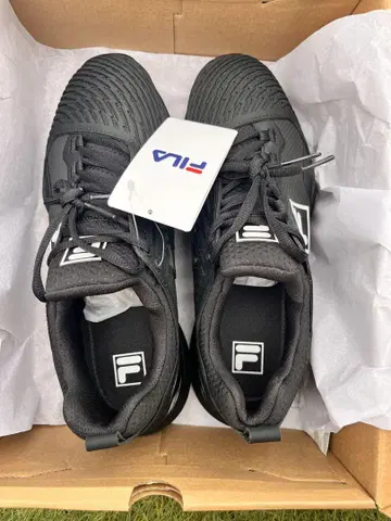 [ 새상품 ] 미사용, 택 포함 FILA 테니스화 27.5cm 블랙