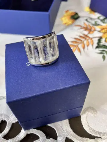 SWAROVSKI 스와로브스키 반지 [ 9호 ] 스퀘어 클리어 스와로