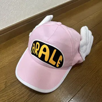 ARALE 윙이 달린 핑크 캡