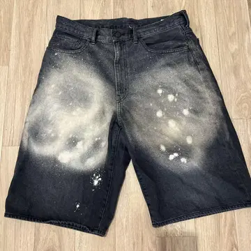 GU 블랙 페인트 숏팬츠 L