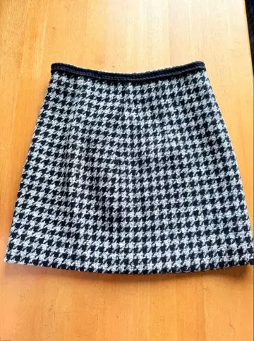 zara 하운드투스 스커트