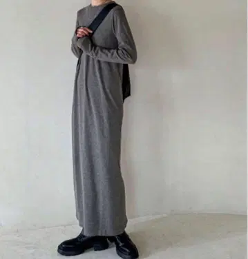 미사용 2T feepur 페피르 컷 리브 롱 원피스