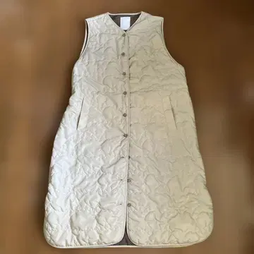 Marble 곰 무늬 퀼팅 베이지 베스트