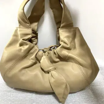 미사용 새상품 시빌라 소가죽 핸드백 가방 베이지