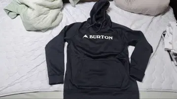 BURTON 버튼 후드 맨투맨 블랙