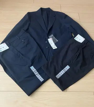 UNIQLO 감동 자켓 감동 팬츠 셋업 네이비 3종 세트