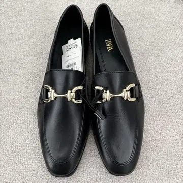 ZARA 로퍼