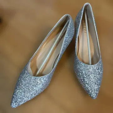 실버 글리터 스틸레토 하이힐 26cm