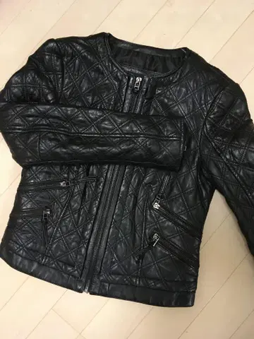 ZARA 베이직 가죽 자켓
