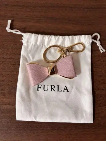 FURLA 핑크 리본 참 수납 가방 포함