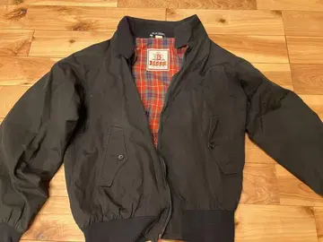 BARACUTA 블랙 블루종