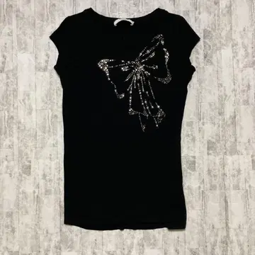 bluegirl 블루걸 리본 모티브 스톤 장식 반팔 T셔츠 블랙