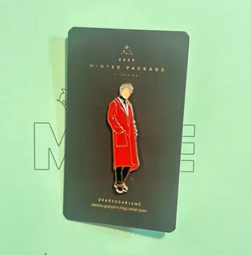 2020 WINTER PACKAGE 지민 핀 배지 입니다.
