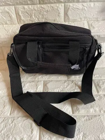 로고스 블랙 숄더백