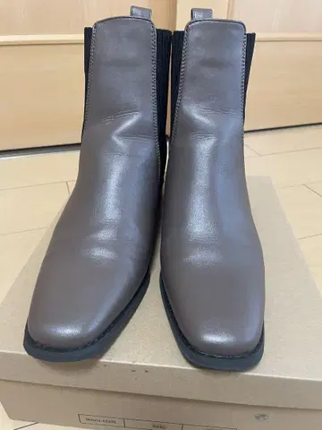 브라운 부츠