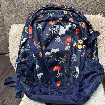 THE NORTH FACE 싱글 샷 꽃무늬, 버섯 백팩