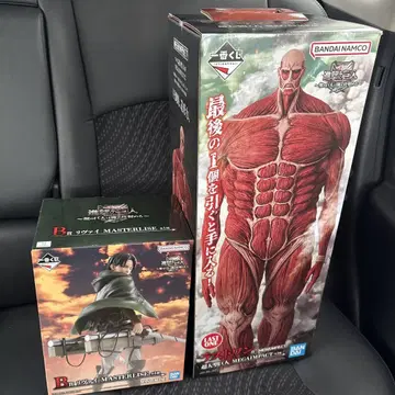 진격의 거인 제일복권 초 대형 거인 & 리바이