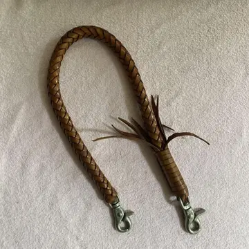 가죽 꼬임 지갑 체인 두께 약 1cm 길이 약 60cm