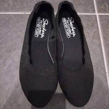 Skechers Memory Foam 블랙 플랫슈즈