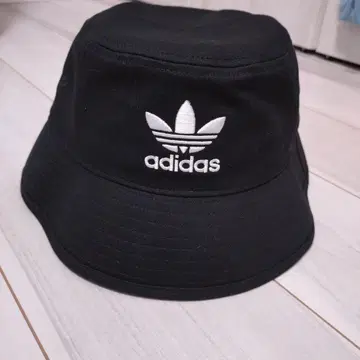 adidas 블랙 버킷햇