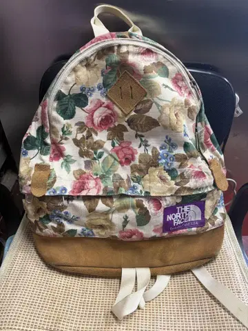 THE NORTH FACE 플라워 프린트 백팩