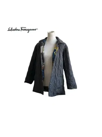 살바토레 페라가모 안쪽 꽃무늬 올 패턴 퀼팅 미디 기장 자켓