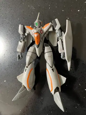 야마토 군웅 [동] : 마크로스 플러스 VF-11B
