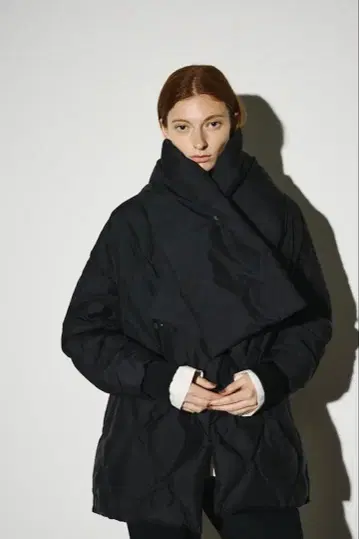 RIM.ARK 블랙 다운 자켓 아우터