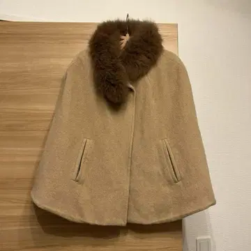 케이프 코트