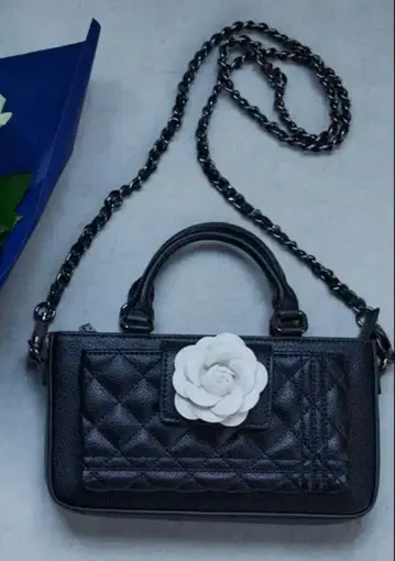Riu Rose phone bag 로즈폰백