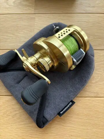 SHIMANO 15 CALCUTTA CONQUEST 201HG