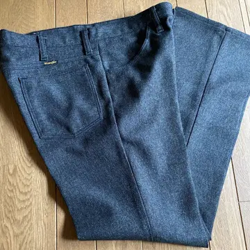 Wrangler 다크 그레이 슬랙스