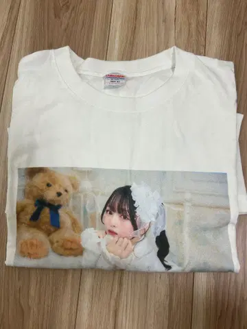 나란노도카 생탄 T셔츠