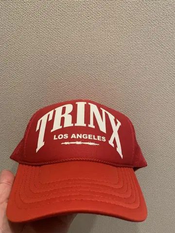 blxst 착용 TRINX LOS ANGELES 레드캡