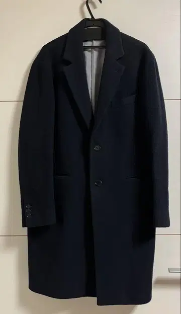다크 네이비 체스터 코트