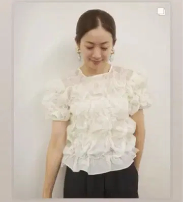 퍼프 개더 상의