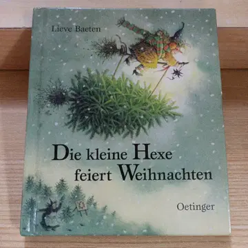 Die kleine Hexe feiert Weihnachten
