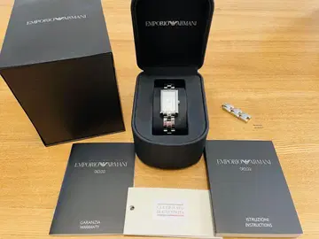 엠포리오 아르마니 여성용 손목시계 아날로그 실버