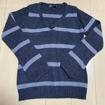 ZARA 그레이 스트라이프 V넥 니트