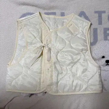 FREAK'S STORE 아이보리 퀼팅 베스트