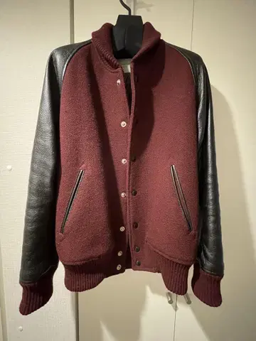 [ 새상품급 ] 마카웨어 아워드 자켓 바시티 자켓 와인 레드 x 블랙